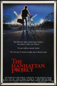 1g586 MANHATTAN PROJECT 1sh '86 Marshall Brickman, John Lithgow, cool artwork of police vs. kid!