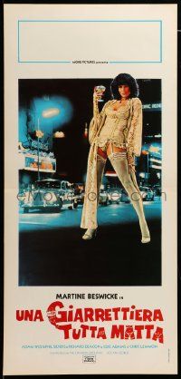 1h408 HAPPY HOOKER GOES HOLLYWOOD Italian locandina '80 sexy Martine Beswick in lingerie by Sciotti!