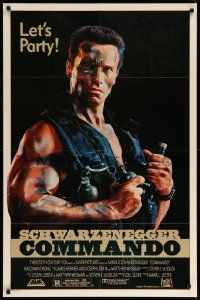1j189 COMMANDO 1sh '85 cool image of Arnold Schwarzenegger in camo, let's party!