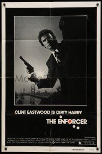 1j286 ENFORCER 1sh '76 photo of Clint Eastwood as Dirty Harry by Bill Gold!
