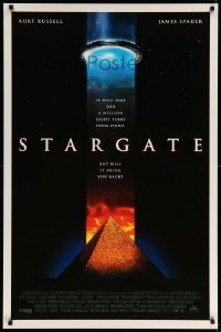 1r932 STARGATE DS 1sh '94 Kurt Russell, James Spader, a million light years from home!