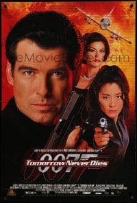 1r229 TOMORROW NEVER DIES 27x40 video poster '97 Pierce Brosnan as Bond, Yeoh, sexy Teri Hatcher!