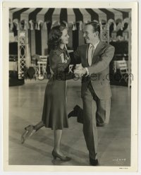 1s177 BROADWAY MELODY OF 1940 8x10.25 still '40 c/u of Fred Astaire dancing with Eleanor Powell!