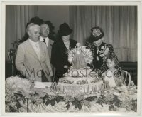 1s211 CHARLIE CHAPLIN/JACK WARNER 8.25x10 still '39 with May Robson at her 75th birthday party!