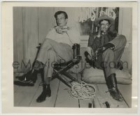 1s291 DUEL IN THE SUN candid 8.25x10 still '47 Gregory Peck plays hot foot prank on Joseph Cotten!