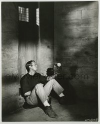 1s385 GREAT ESCAPE 7.5x9.25 still '63 Steve McQueen in cell in cooler with glove & baseball!