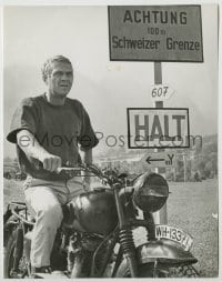 1s384 GREAT ESCAPE 7.25x9.25 still '63 best c/u of Steve McQueen on motorcycle near film's climax!