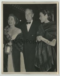 1s510 JOAN CRAWFORD/CLIFTON WEBB/GENE TIERNEY 8.25x10 still '40s together at a movie premiere!