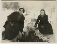1s590 MARIE DRESSLER 8x10 key book still '20s keeping warm & cooking at campfire in the snow!