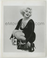 1s831 SOME LIKE IT HOT 8x10.25 still '59 classic image of sexy Marilyn Monroe with ukulele!