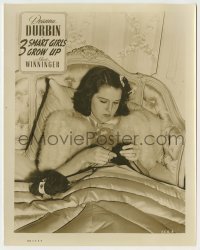 1s892 THREE SMART GIRLS GROW UP 8x10.25 still '39 Deanna Durbin knitting in bed by title & credits!