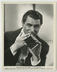 1s904 TOAST OF NEW YORK 8x10.25 still '37 best portrait of Cary Grant lighting his cigarette!