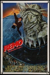 1t673 REMO WILLIAMS THE ADVENTURE BEGINS 1sh '85 Fred Ward clings to the Statue of Liberty!