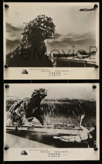 1x917 VARAN THE UNBELIEVABLE 3 English FOH LCs '62 art of wacky dinosaur with hands destroying!