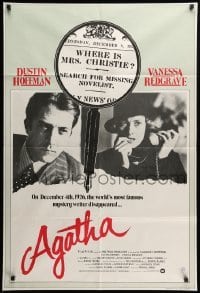 2b017 AGATHA English 1sh '79 Dustin Hoffman, Vanessa Redgrave as Agatha Christie, magnifying glass