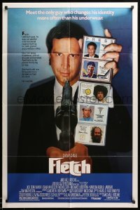 2b242 FLETCH 1sh '85 Michael Ritchie, wacky detective Chevy Chase has gun pulled on him!
