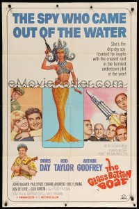 2b273 GLASS BOTTOM BOAT 1sh '66 artwork of sexy mermaid Doris Day with gun, Rod Taylor!