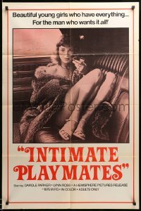 2b400 INTIMATE PLAYMATES 1sh '75 Carole Parker, Lynn Ross, sexy woman in back of limo!