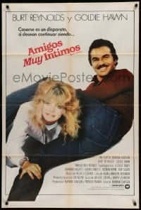 2c195 BEST FRIENDS Argentinean '82 great smiling close up of Goldie Hawn & Burt Reynolds!