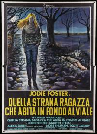 2c539 LITTLE GIRL WHO LIVES DOWN THE LANE Italian 2p '77 cool different art of Jodie Foster!