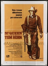 2c631 TOM HORN Italian 2p '80 great full-length image of cowboy Steve McQueen with rifle!