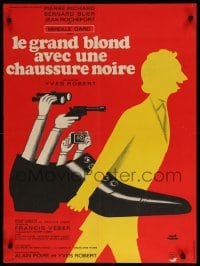 2f832 TALL BLOND MAN WITH ONE BLACK SHOE French 23x31 '73 Le Grand Blond aven une Chassure Noire