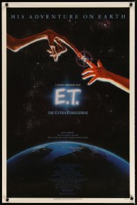 2g590 E.T. THE EXTRA TERRESTRIAL studio style 1sh '82 Steven Spielberg classic, John Alvin art!