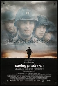 2g874 SAVING PRIVATE RYAN DS 1sh '98 Spielberg, cast image of Tom Hanks, Tom Sizemore, Matt Damon!