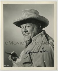 2j0460 BURL IVES signed 8.25x10 still '63 great smiling portrait with cigar from The Spiral Road!