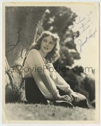 2j0551 JANET LEIGH signed deluxe 8x10 still '40s youthful portrait sitting by tree outdoors!