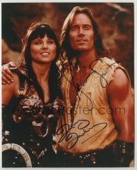 2j1219 KEVIN SORBO/LUCY LAWLESS signed color 8x10 REPRO still '00s by BOTH Hercules AND Xena!