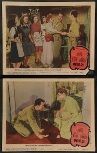 2k905 OVER 21 2 LCs '45 Irene Dunne, Jeff Donnell, that negligee gets them all the time!