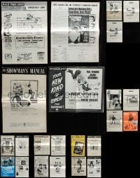 2m461 LOT OF 27 UNCUT PRESSBOOKS '50s-60s advertising images from a variety of different movies!