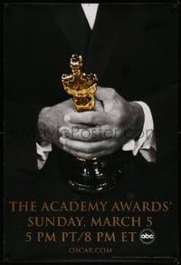2t046 78th ANNUAL ACADEMY AWARDS 1sh '05 cool Studio 318 design of man in suit holding Oscar!