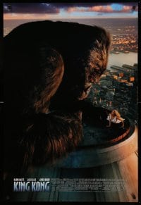 2t517 KING KONG DS 1sh '05 Naomi Watts & ape on rooftop of Empire State Building!
