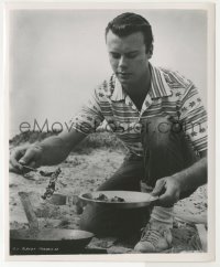 2w200 CAINE MUTINY candid 8.25x10 still '54 Robert Francis goes camping after filming by Cronenweth