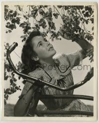 2w321 ELIZABETH TAYLOR 8.25x10 still '44 she's only 12 years old with bicycle by Carpenter!