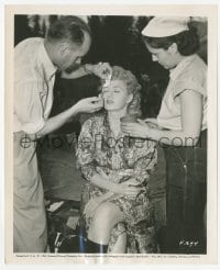2w826 SASKATCHEWAN candid 8.25x10 still '54 Shelley Winters treated for an eye infection on set!