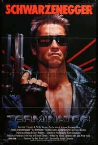 2z185 TERMINATOR int'l 1sh '84 close up of classic cyborg Arnold Schwarzenegger with gun!