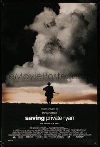 3b137 SAVING PRIVATE RYAN DS 1sh '98 Spielberg, Hanks, image of soldier on hill in front of clouds!