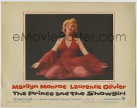 3c591 PRINCE & THE SHOWGIRL LC #8 '57 classic c/u of sexiest Marilyn Monroe kneeling in red dress!