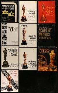 3h378 LOT OF 10 ACADEMY AWARDS BOOKS '60s-80s great images & info from past Oscar ceremonies!