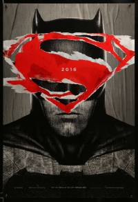 3k538 BATMAN V SUPERMAN teaser DS 1sh '16 cool close up of Ben Affleck in title role under symbol!