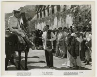 3s284 FUGITIVE 8.25x10.25 still '47 John Ford, townspeople watch Fonda talk to officer on horse!