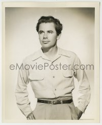 3s302 GLENN FORD deluxe 8.25x10 still '40s great youthful portrait with his hands in his pockets!