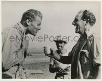 3s448 LAWRENCE OF ARABIA candid 7.5x9.25 still '63 Peter O'Toole gets water splashed on his face!