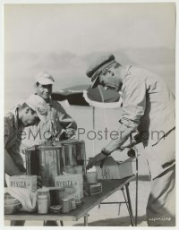 3s447 LAWRENCE OF ARABIA candid 7.25x9.5 still '63 Peter O'Toole getting a snack between scenes!