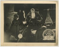 3s222 DR. JEKYLL & MR. HYDE English FOH LC R30s police confront monster Fredric March in his lab!