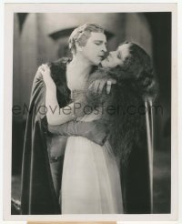 3s208 DON JUAN 7x9 news photo '50 John Barrymore & Mary Astor for a 1950 story on movie kissing!