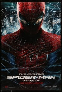 3w042 AMAZING SPIDER-MAN teaser DS 1sh '12 portrait of Andrew Garfield in title role over city!